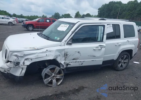 2016 Jeep Patriot High Altitude Edition из США, поврежденный, VIN 1C4NJRFB1GD597825